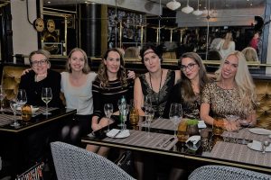 Frauenrunde: Jutta Failing, Anja Zörner, Bloggerin Esther, Milijana Lazic, Sarah Canenbley, Jane Uhlig