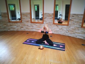 Yogatrainerin und Mental Soul Coach Jane Uhlig im Lärchenhofer, Sport- und Wellnesshotel
