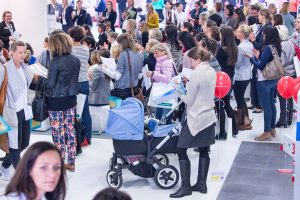 Fotos von der herCAREER, Fachmesse, Die Karrieremesse für Absolventinnen, Frauen in Fach- und Führungspositionen und Existenzgründerinnen, Careers for Women, Messe München, Fotoaufnahmen aus dem Fotostudio Franz Pfluegl, aufgenommen im Auftrag der messe.rocks GmbH