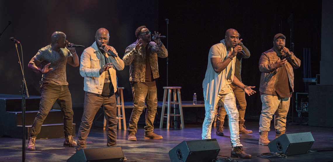 Konzerterlebnis im Steigenberger Frankfurter Hof: „Naturally 7“ in der „hr1-Live Lounge“