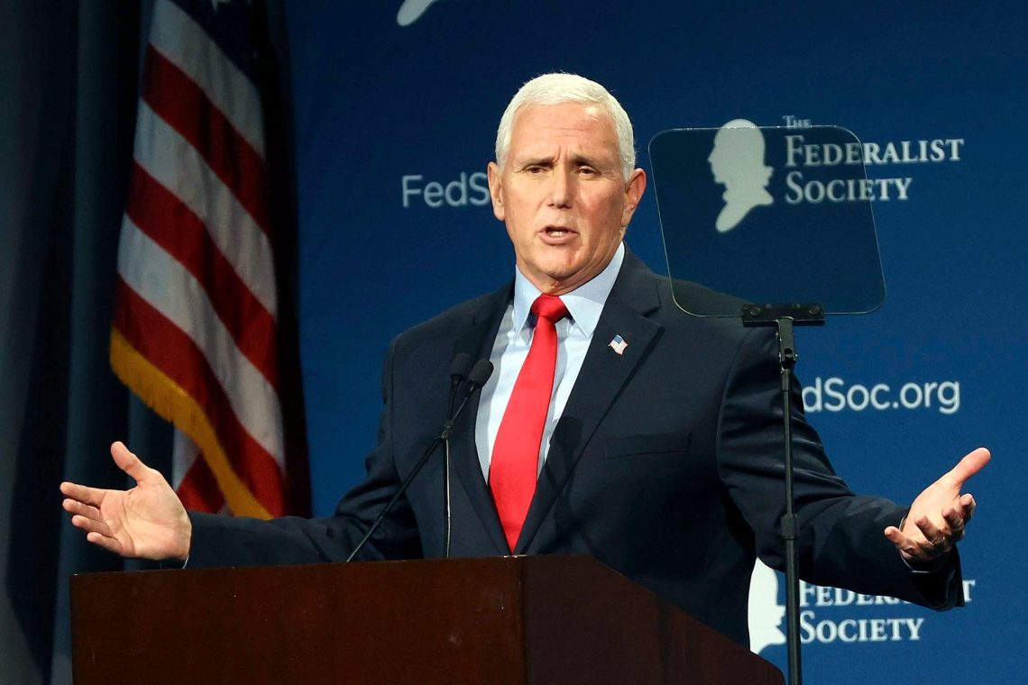 Der ehemalige US-Vizepräsident Mike Pence spricht auf der Jahrestagung der Federalist Society in Florida.