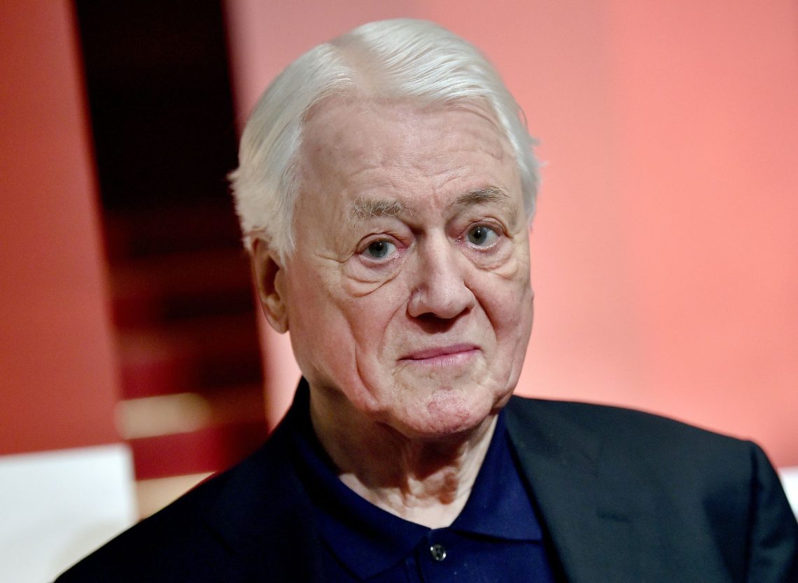 Der Filmemacher und Schriftsteller Alexander Kluge feiert seinen 90. Geburtstag.