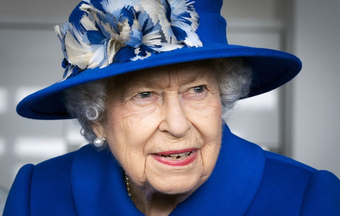 Die britische Königin Elizabeth II. spendet aus ihrem Privatvermögen an die Katastrophenhilfe für die Ukraine.