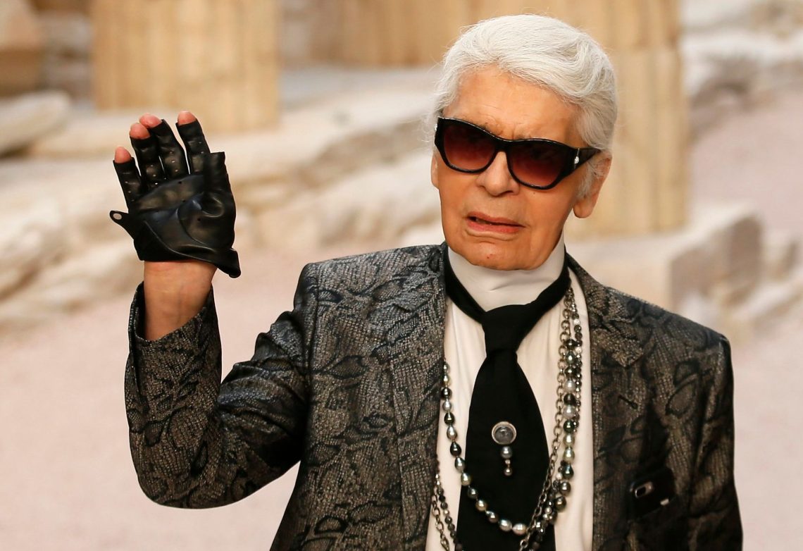 Der Modedesigner Karl Lagerfeld sagte, man dürfe sich selbst vor seiner Katze nicht gehen lassen.