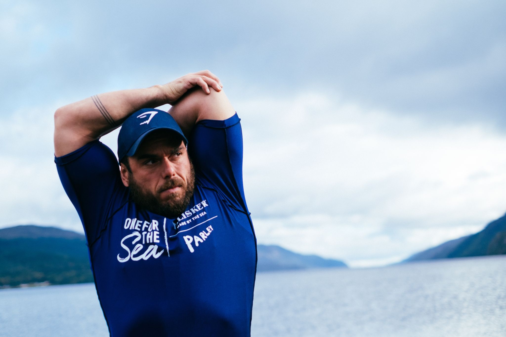 Der Extremabenteurer Ross Edgley hat den Rekord für das längste jemals durchgeführte Freiwasserschwimmen im Loch Ness gebrochen hat.